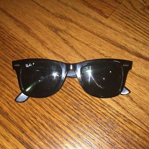 Ray Ban wayfarers POLARIZED